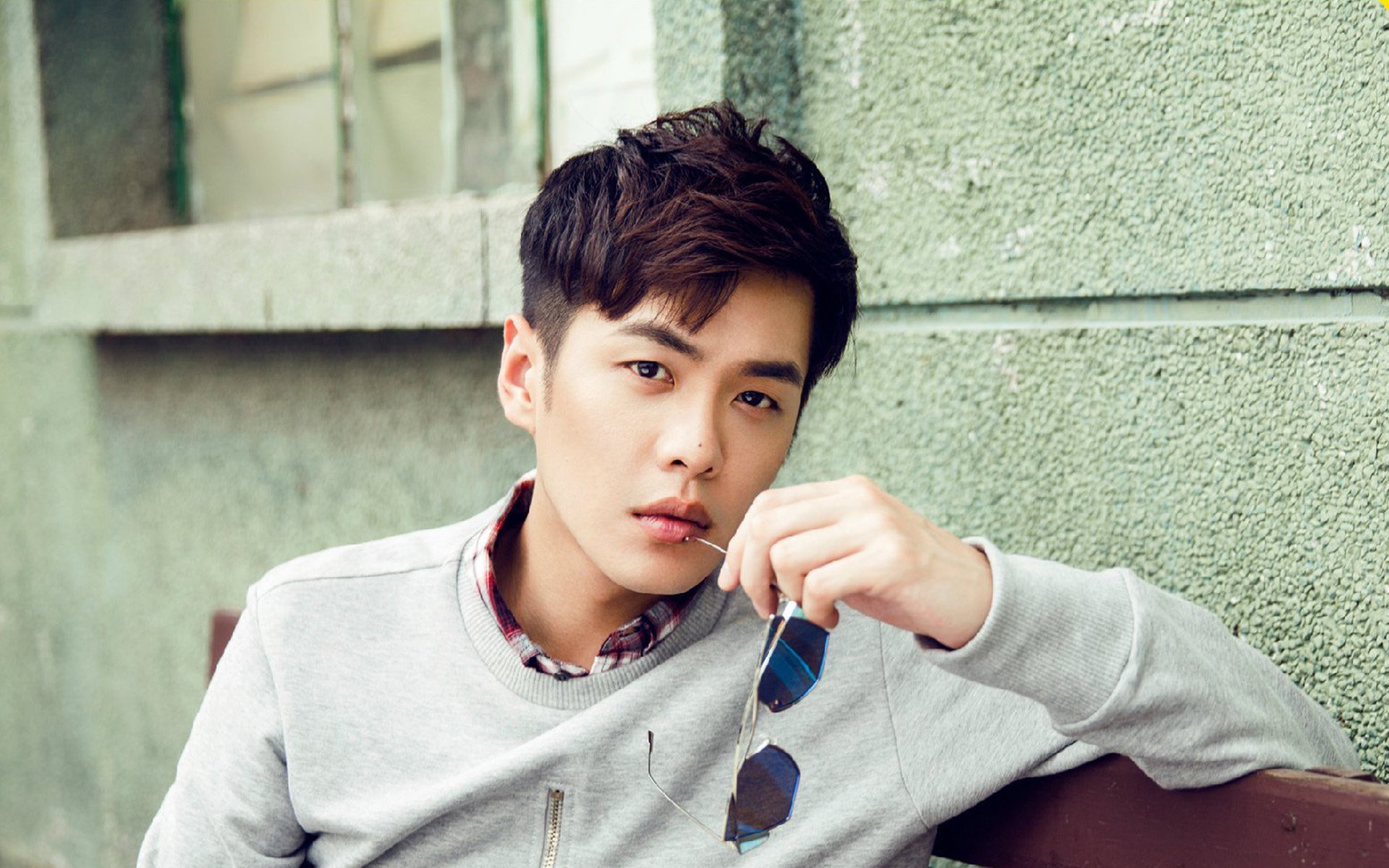 双线战场见证英雄诞生，那不勒斯鏖战破伊朗，楚阿梅尼抢七封神之夜