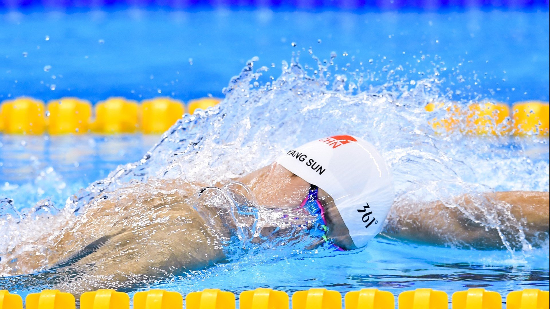 开云体育入口-弱旅掀翻豪强！无名小卒一箭穿心，尼克斯爆冷背后的隐形MVP